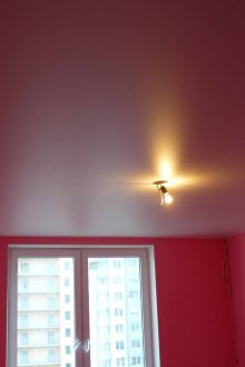 Ροζ οροφή σατινέ