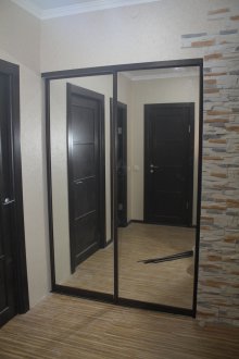 Mirrored πόρτες δωμάτιο ντουλάπα