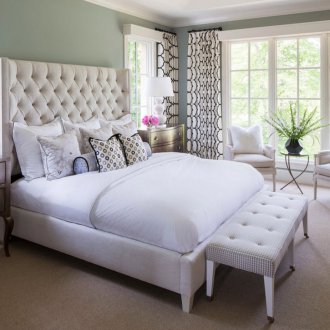 Σύγχρονες μαύρες και λευκές κουρτίνες