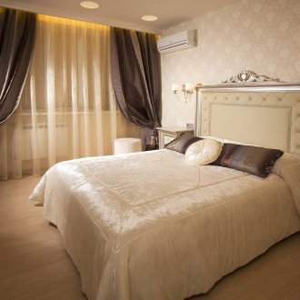 Μοντέρνες καφέ κουρτίνες