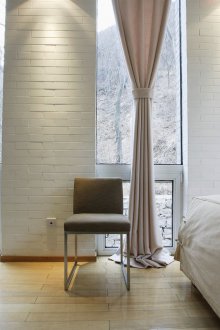 Σύγχρονες κουρτίνες στο υπνοδωμάτιο