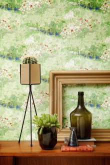 Πράσινη ταπετσαρία με μοτίβο