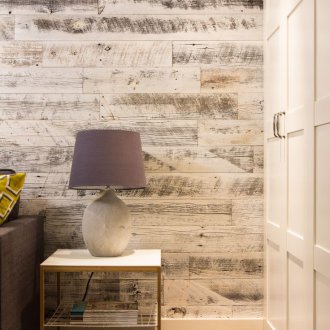 Ξύλινη ταπετσαρία στο εσωτερικό