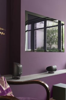 Μωβ ταπετσαρία