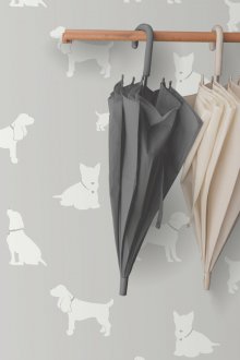 Γκρι ταπετσαρία με ένα σκυλί