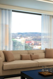 Κάλυψη της ράβδου κουρτινών