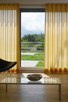 Κίτρινες βαμβακερές κουρτίνες