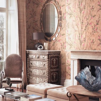 Απεριόριστη ταπετσαρία στο σαλόνι