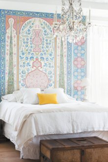 Απεριόριστη ταπετσαρία με ανατολίτικο μοτίβο.