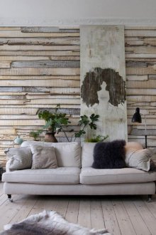 Ταπετσαρία κάτω από το δέντρο στο σαλόνι