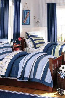 Μπλε κουρτίνες για το δωμάτιο του αγοριού