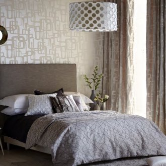 Κουλούρες στο υπνοδωμάτιο