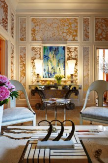 Χρυσή μαρμάρινη ταπετσαρία