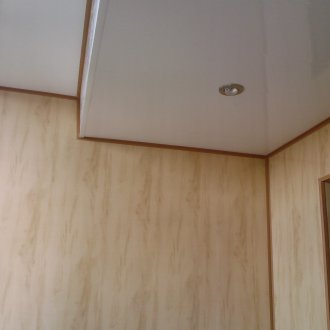 Ψευδοροφή στο μπαλκόνι