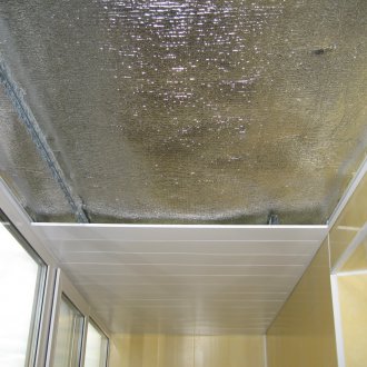 Μόνωση οροφής στο μπαλκόνι