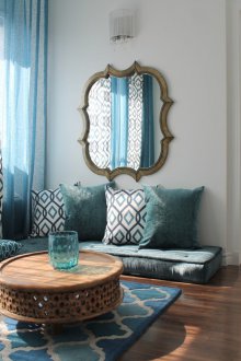 Ανατολικές μπλε κουρτίνες