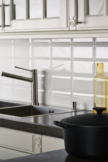 Γυαλισμένο κεραμίδι