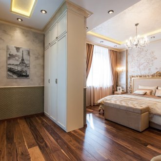 Μπεζ υφασμάτινη ταπετσαρία