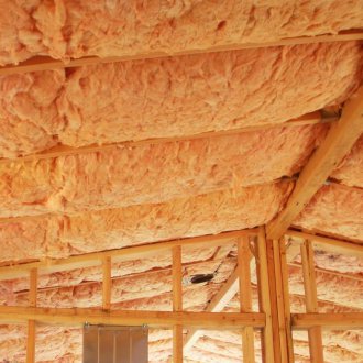 Μόνωση οροφής από υαλοβάμβακα