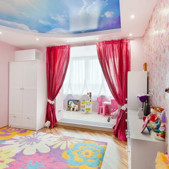 Σκούρο ροζ κουρτίνες