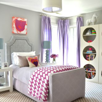 Lilac κουρτίνες στο φυτώριο