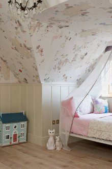 Ταπετσαρία για το δωμάτιο του κοριτσιού σε παστέλ χρώματα