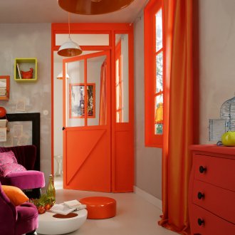 Orange satin gardiner