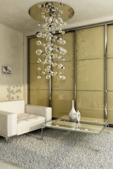 Συρόμενη ντουλάπα με μεταλλική επένδυση