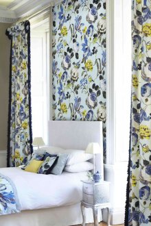 Floral κουρτίνες