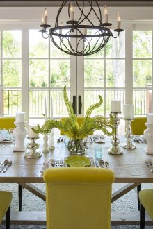 Κίτρινες κουρτίνες με μοτίβο