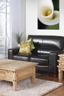 Ντουλάπες και τραπέζια από δρυς για ένα διαμέρισμα