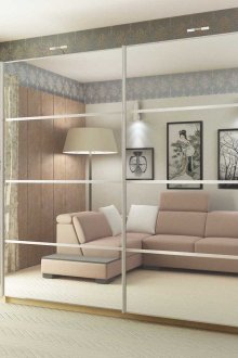 Διπλή ντουλάπα με καθρέφτη