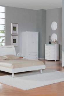 Λευκά έπιπλα σε απλό σχεδιασμό