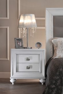 Λευκή κομοδίνο για ένα υπνοδωμάτιο