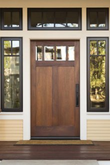 Πόρτα καρυδιού