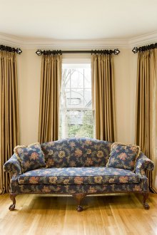 Χρυσή ίσια κουρτίνες