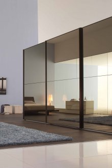 Γυάλινες πόρτες