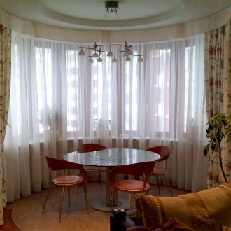 Μισό στρογγυλές κουρτίνες