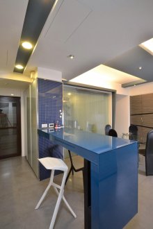 Μπλε γυαλιστερό μετρητή μπαρ