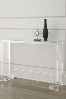 Πλαστικό τραπέζι στο διάδρομο