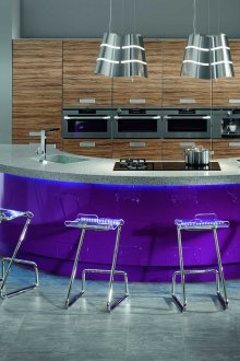 Ημικυκλικό μοντέρνο μπαρ για την κουζίνα