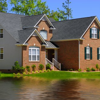 Ο συνδυασμός της πρόσοψης των τούβλων δύο χρωμάτων