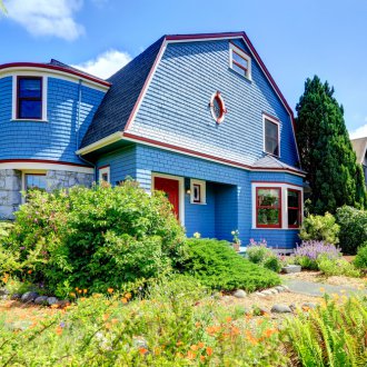 Μπλε πρόσοψη από τούβλα