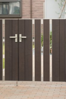 Φανταστική ξύλινη πύλη