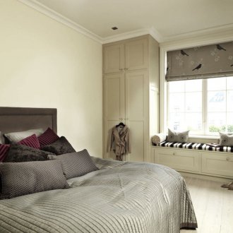 Βαμμένο τοίχο στο υπνοδωμάτιο