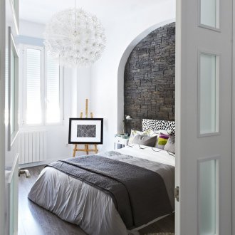 Κάτοψη από πέτρα στο υπνοδωμάτιο