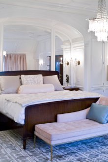 Καθρέφτης στο υπνοδωμάτιο