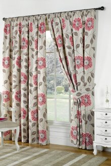 Κόκκινες κουρτίνες