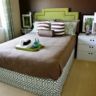 Μικρό κρεβάτι για την κρεβατοκάμαρα