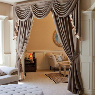 Πλύνετε τις κουρτίνες με λάμπρεκ